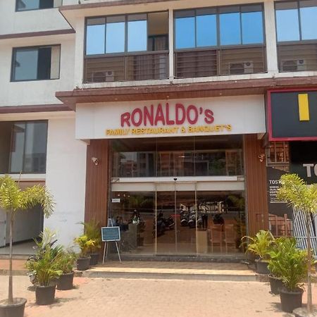 Ronaldos Old Goa Hotel Panadzsi Kültér fotó