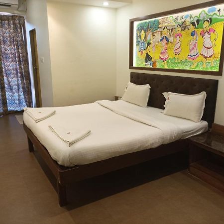 Ronaldos Old Goa Hotel Panadzsi Kültér fotó